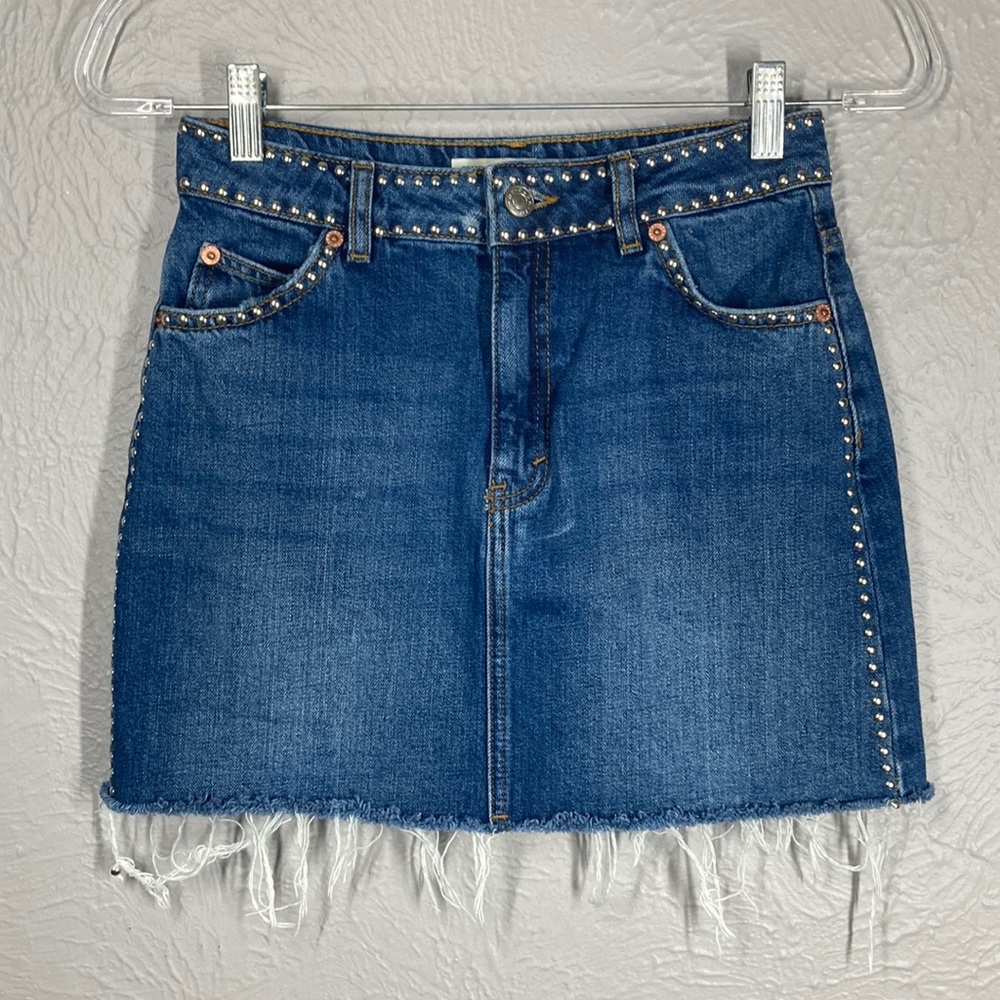 Topshop MOTO Dark Blue Jean Studded Cut Off Mini Skirt Women's Size 2